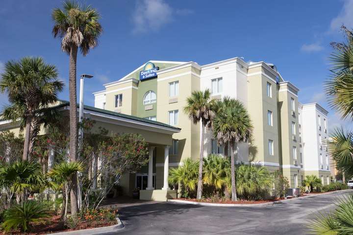 St. Lucie Hotels, Motels & Lodging: Oceanfront, Downtown & Camping/RV